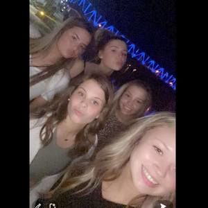 Meet your Posher, Ella